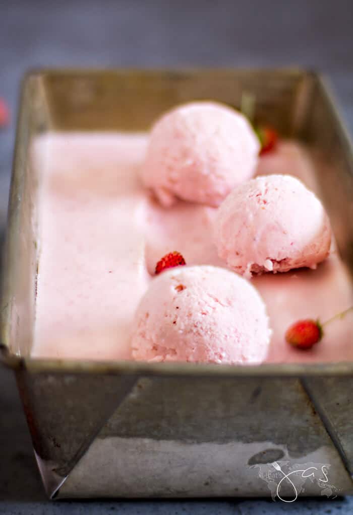 Ice cream scoops in a metal dish