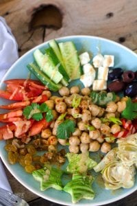 Healthy chickpea salad of Lebanon is filling and refreshing.