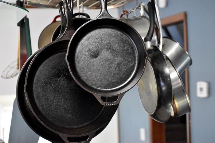 Hanging cast iron skillets 