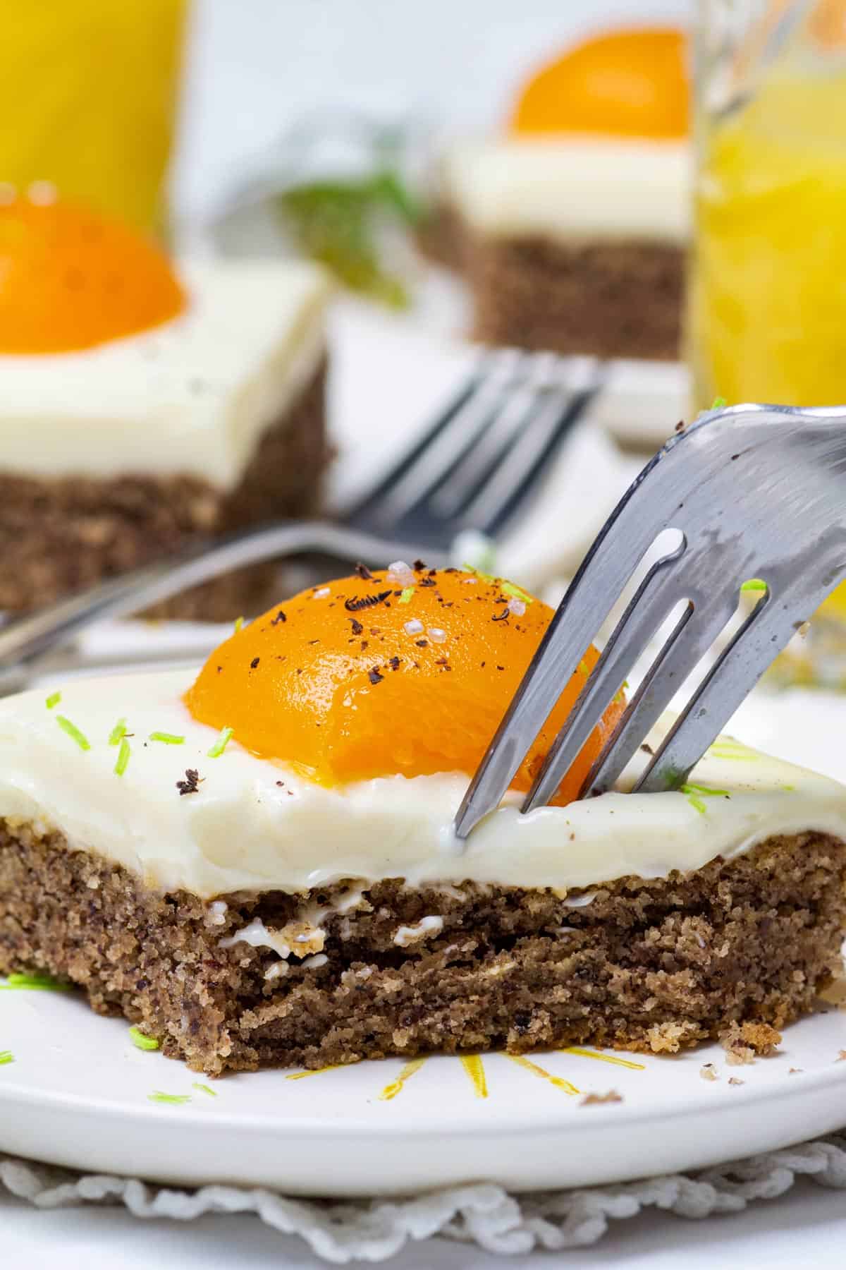 Spiegeleierkuchen - German Sunny Side Up Cake | All that&amp;#39;s Jas